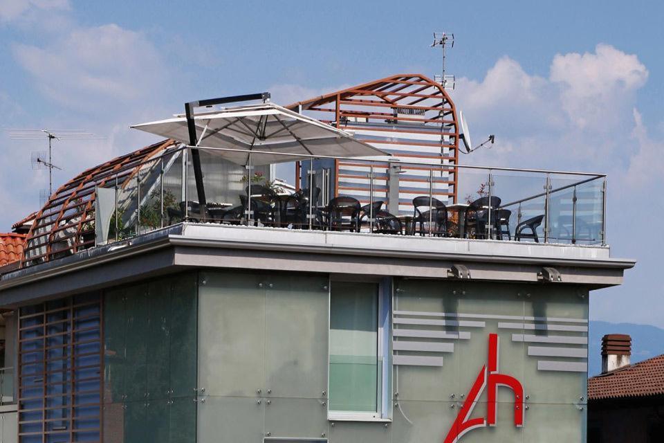 Happy Hotel Atelier Gardone Riviera Centro & Beach Exteriér fotografie