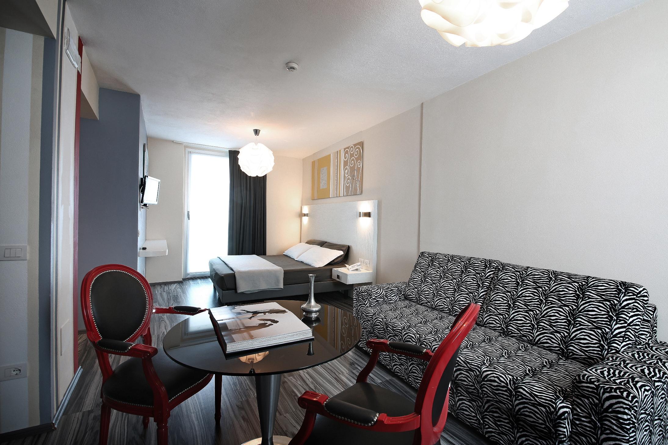 Happy Hotel Atelier Gardone Riviera Centro & Beach Exteriér fotografie