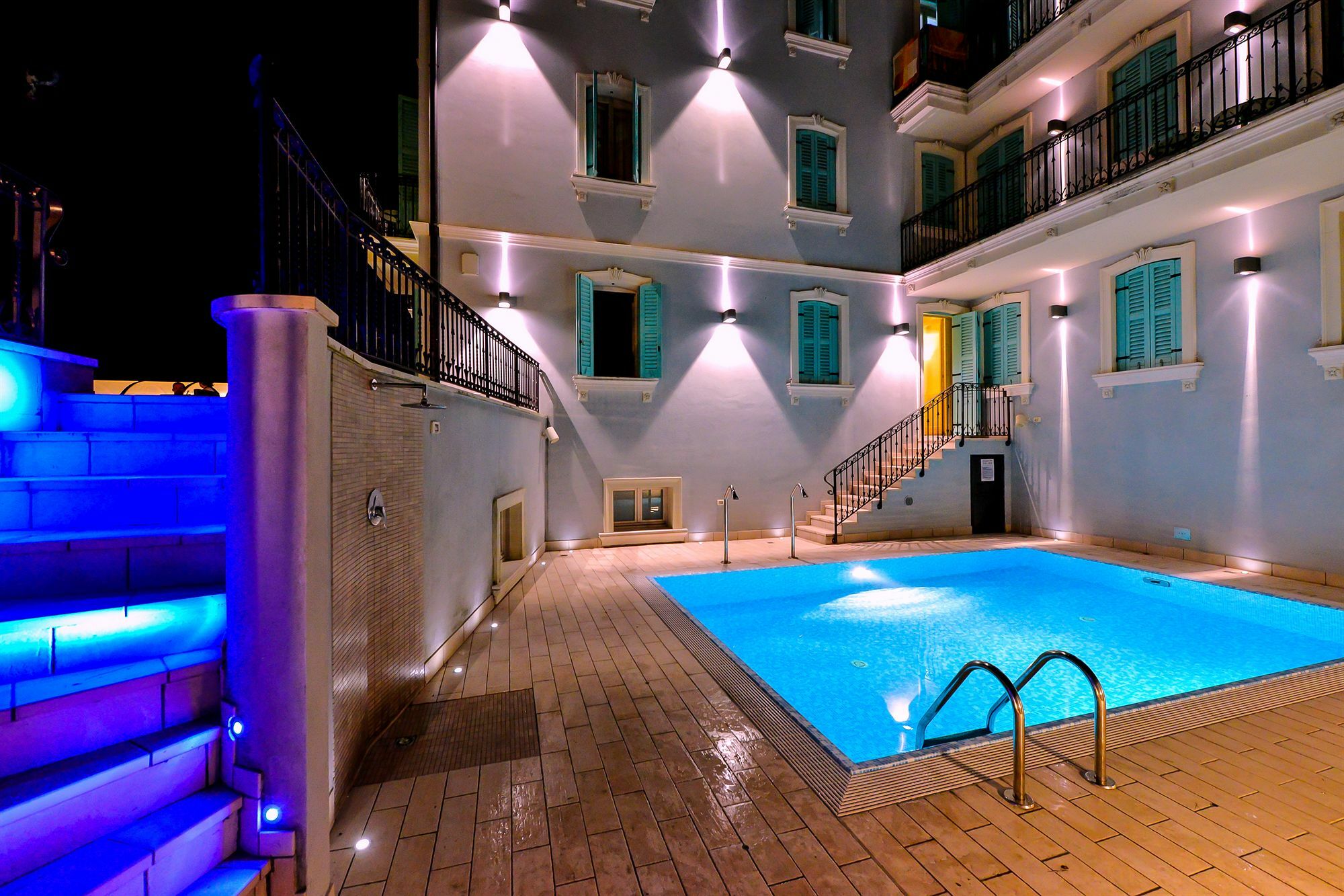Happy Hotel Atelier Gardone Riviera Centro & Beach Exteriér fotografie